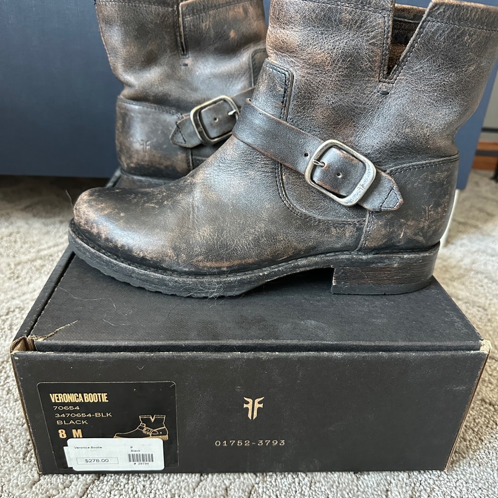 Frye Veronica Bootie Black Distressed